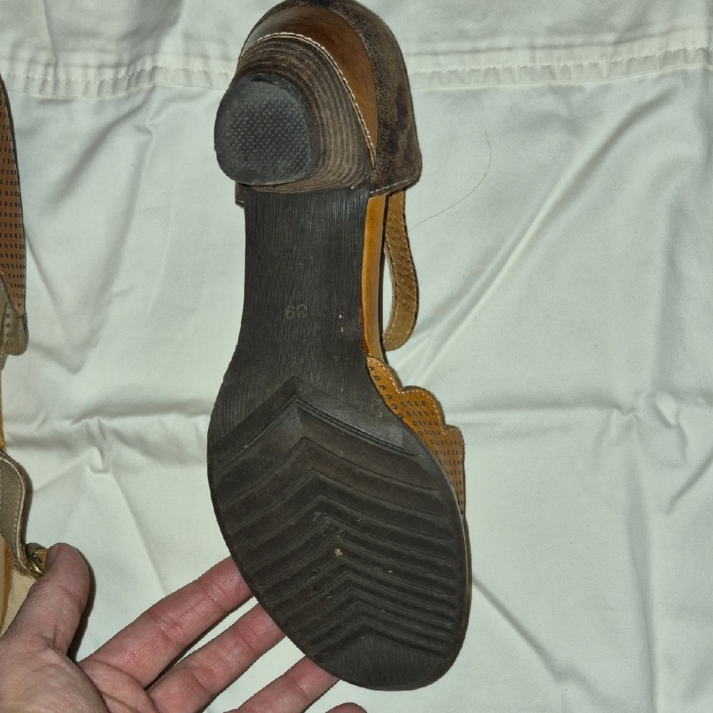L'ARTISTE Brown Perforated Scallop Ankle-Strap Heels - Picture 5 of 7